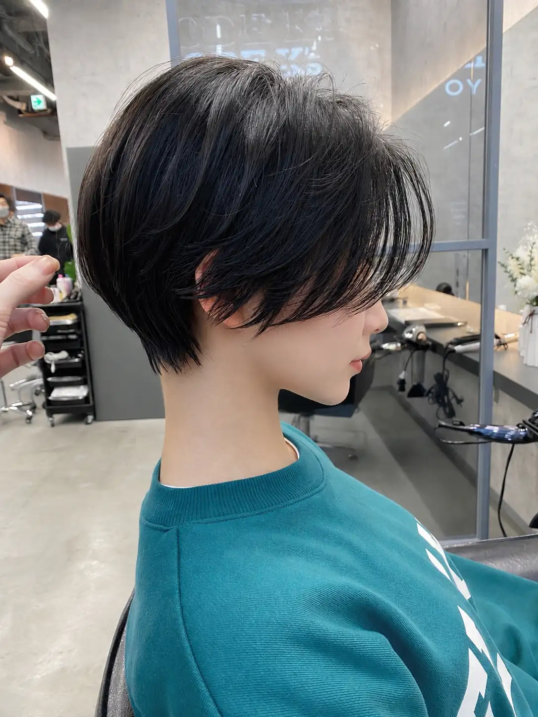 重さを整えて、軽やかなコンパクトショートへの施術後